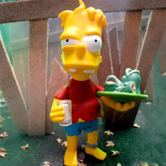 Super7 The Simpsons^The Simpsons Reaction Figures Wave 04 (Tree House Of Horror V2) - Hugo Simpson